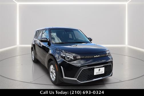 2023 Kia Soul LX w/ Tech Pkg, Keyless Entry, Power