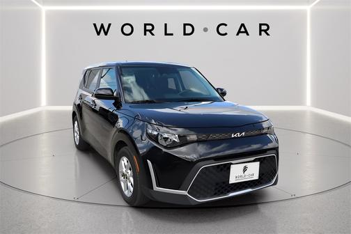 2023 Kia Soul LX w/ Tech Pkg, Keyless Entry, Power