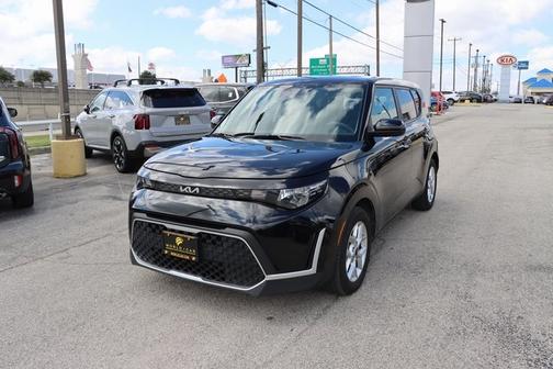 2023 Kia Soul LX w/ Tech Pkg, Keyless Entry, Power