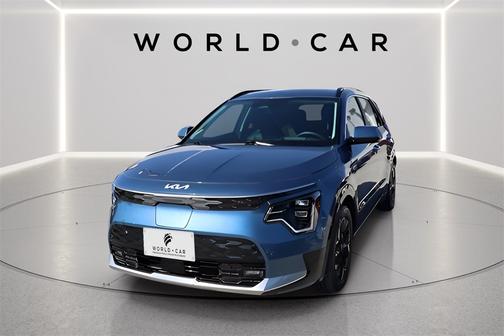 2024 Kia Niro EV Wave w/ SynTex, Navigation, Sunroof,