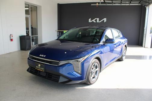 2025 Kia K4 LXS w/ Remote Start, Lane Assist,