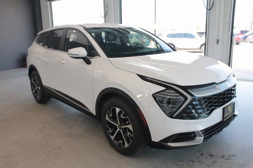 2025 Kia Sportage EX w/ SynTex, Remote Start, Heated