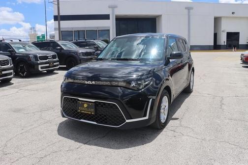 2024 Kia Soul LX w/ Tech Pkg, Lane Assist, Collision