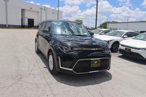 2024 Kia Soul LX w/ Tech Pkg, Lane Assist, Collision