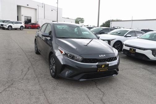 2024 Kia Forte LXS w/ Keyless Entry, Cruise Control,