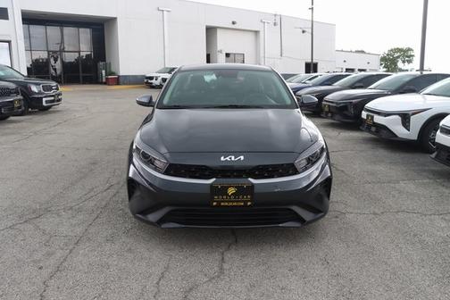 2024 Kia Forte LXS w/ Keyless Entry, Cruise Control,