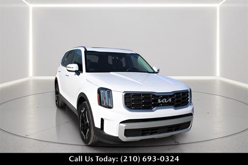 2025 Kia Telluride S w/ SynTex, 3rd Row, Rear Captains
