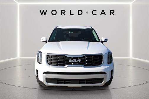 2025 Kia Telluride S w/ SynTex, 3rd Row, Rear Captains