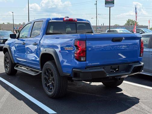 Reef Blue Metallic 2026 Chevrolet Colorado Trail Boss