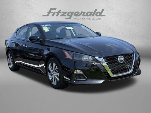 Super Black 2022 Nissan Altima S FWD