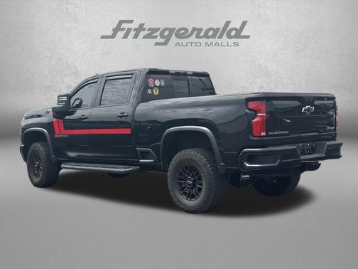 Black 2024 Chevrolet Silverado 2500 4WD Crew Cab Standard Bed ZR2