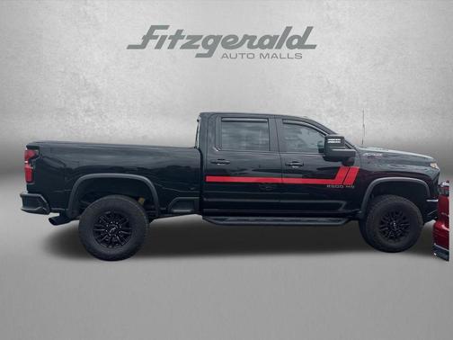 Black 2024 Chevrolet Silverado 2500 4WD Crew Cab Standard Bed ZR2