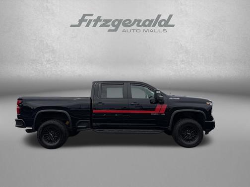 Black 2024 Chevrolet Silverado 2500 4WD Crew Cab Standard Bed ZR2