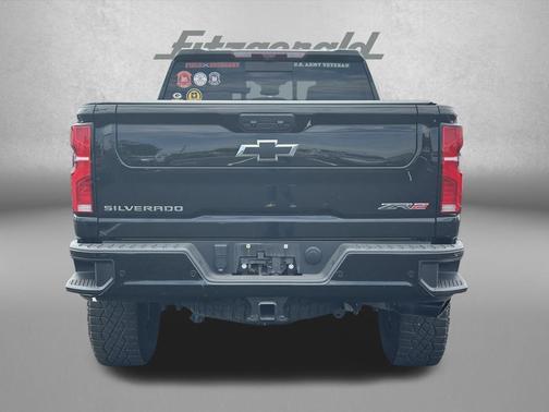 Black 2024 Chevrolet Silverado 2500 4WD Crew Cab Standard Bed ZR2