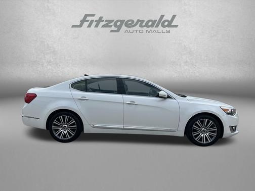 Snow White Pearl 2014 Kia Cadenza Premium