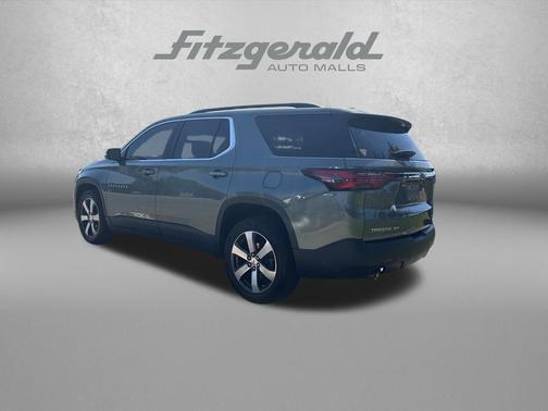 Silver Sage Metallic 2022 Chevrolet Traverse LT Leather