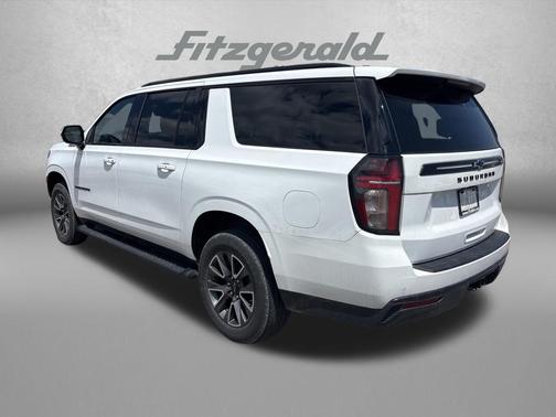 Summit White 2023 Chevrolet Suburban 4WD Z71