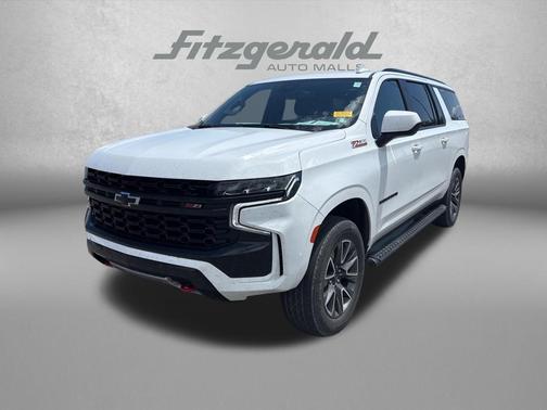 Summit White 2023 Chevrolet Suburban 4WD Z71