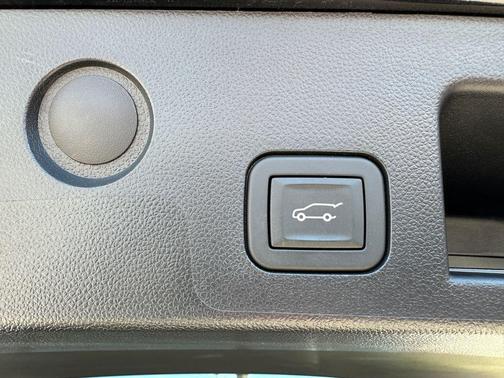 Mosaic Black Metallic 2026 Chevrolet Equinox 1LT