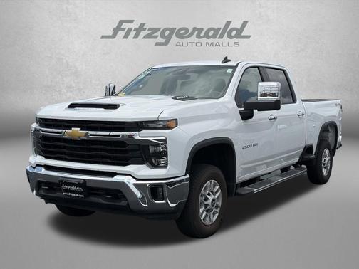 Summit White 2018 Chevrolet Silverado 2500 LT