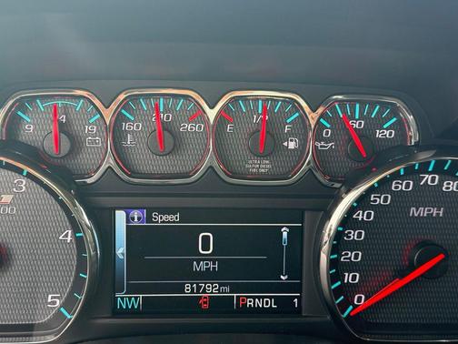Summit White 2018 Chevrolet Silverado 2500 LT