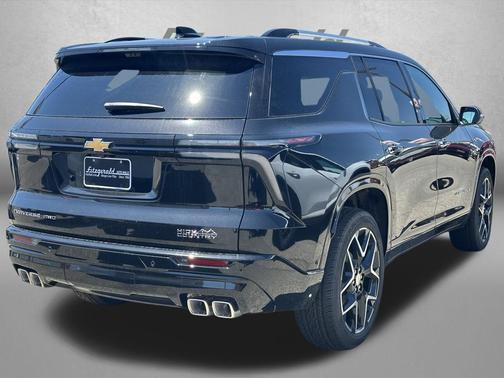 Mosaic Black Metallic 2026 Chevrolet Traverse High Country