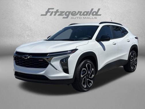 Summit White 2026 Chevrolet Trax FWD 2RS