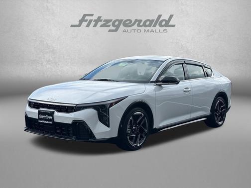 Snow White Pearl 2025 Kia K4 GT-Line