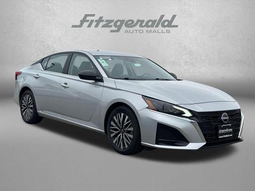 Brilliant Silver Metallic 2025 Nissan Altima 2.5 SV