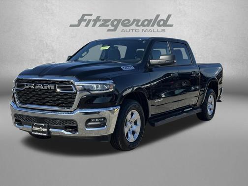 Diamond Black Crystal Pearlcoat 2025 RAM 1500 Big Horn/Lone Star