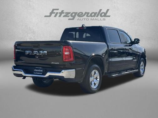 Diamond Black Crystal Pearlcoat 2025 RAM 1500 Big Horn/Lone Star