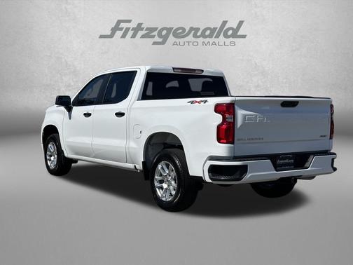 Summit White 2026 Chevrolet Silverado 1500 RST
