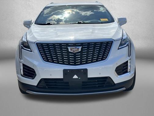Crystal White Tricoat 2023 Cadillac XT5 Premium Luxury