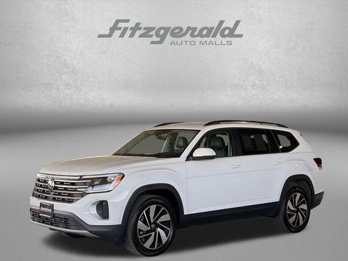 Pure White 2024 Volkswagen Atlas 2.0T SE w/Technology 4MOTION