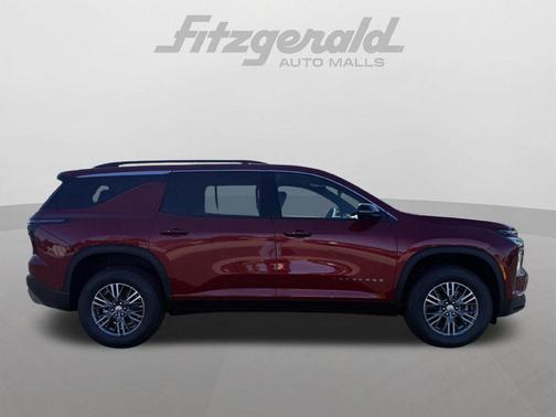 Radiant Red Tintcoat 2027 Chevrolet Traverse LT