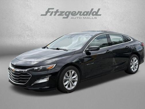 Mosaic Black Metallic 2025 Chevrolet Malibu FWD 1LT