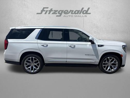 White Frost Tricoat 2021 GMC Yukon Denali