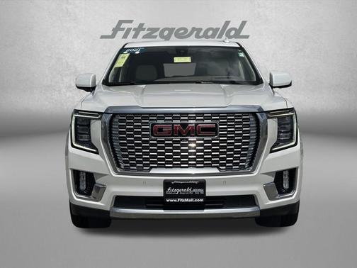 White Frost Tricoat 2021 GMC Yukon Denali