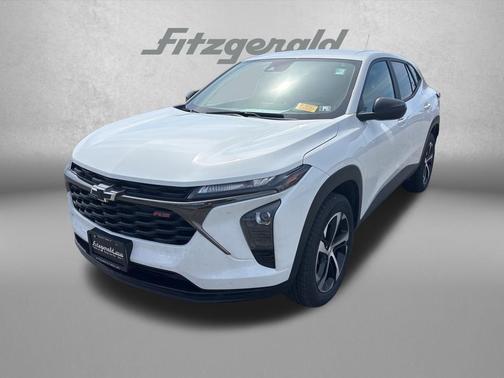 Summit White 2024 Chevrolet Trax FWD 1RS