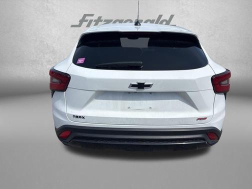 Summit White 2024 Chevrolet Trax FWD 1RS