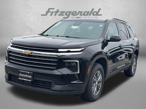 Mosaic Black Metallic 2026 Chevrolet Traverse LT