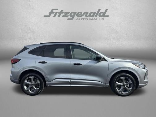 ICONIC SILVER METALLIC 2024 Ford Escape ST-Line