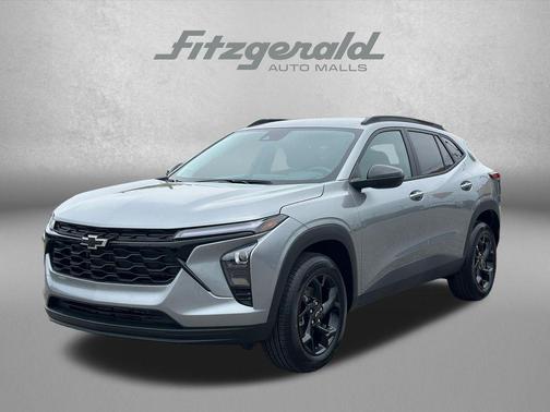 Sterling Gray Metallic 2026 Chevrolet Trax LT