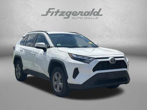 Ice Cap 2024 Toyota RAV4 XLE
