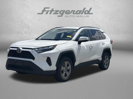 Ice Cap 2024 Toyota RAV4 XLE