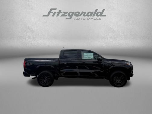 Black 2026 Chevrolet Colorado WT