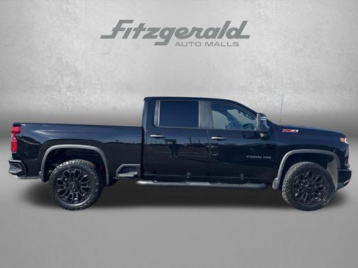 Black 2025 Chevrolet Silverado 2500 Custom