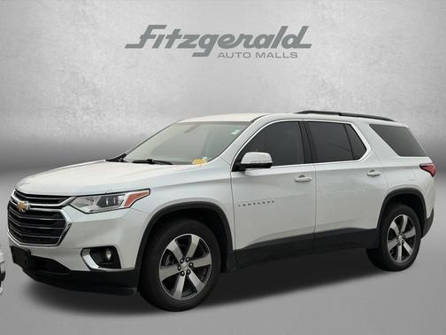 Iridescent Pearl Tricoat 2019 Chevrolet Traverse LT Leather