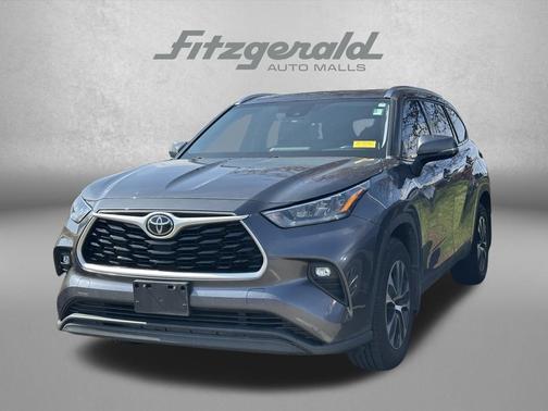 Magnetic Gray Metallic 2020 Toyota Highlander XLE