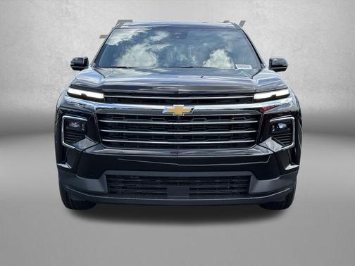 Mosaic Black Metallic 2026 Chevrolet Traverse LT